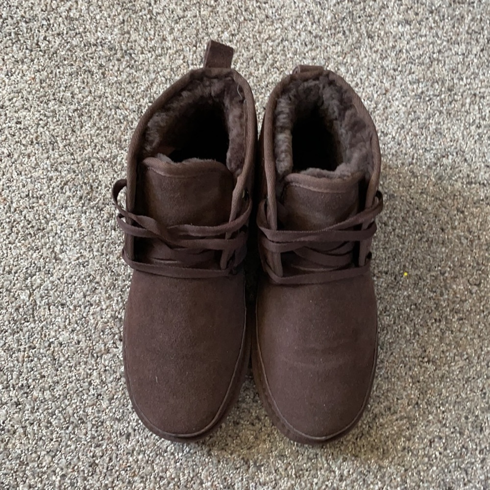 Slippers / Shoes - Picture 5 of 8